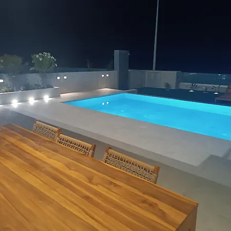 Blue Aura Larnaca Вилла *