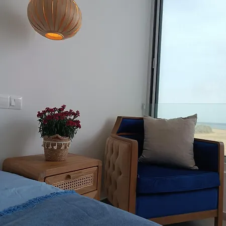 Blue Aura Larnaca Перволия