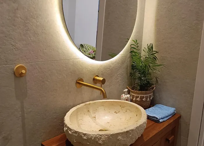 Willa Blue Aura Larnaca