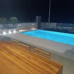 Blue Aura Larnaca Villa *