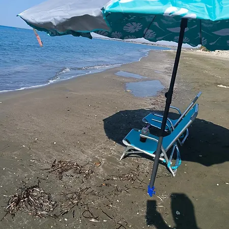 Blue Aura Larnaca 皮尔瓦利亚