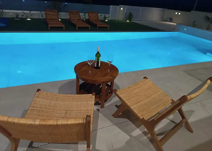 Vila Blue Aura Larnaca Perivolia