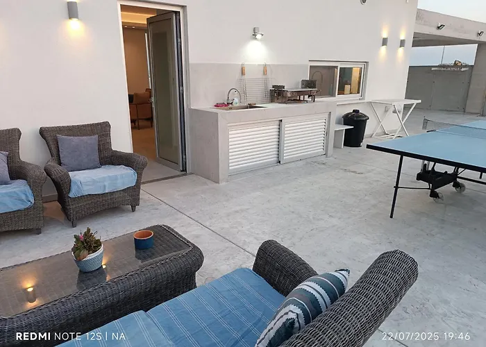 Vila Blue Aura Larnaca Perivolia